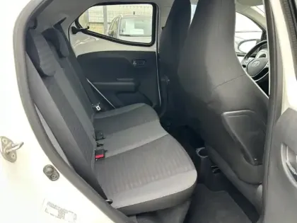 Photo 19 Toyota Aygo Gén. II Ph2 x-play 3