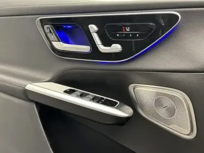 Photo 13 Mercedes Classe GLC 300 e Hybrid EQ 4MATIC AMG Line