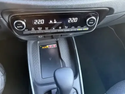 Photo 10 Toyota Aygo Gén. I Ph2 GR Sport 5