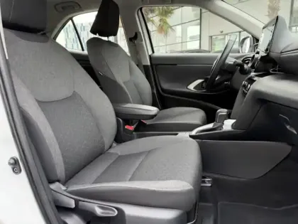 Photo 13 Toyota Yaris Hybride 1.5 HYBRID 116H DYNAMIC AUTO