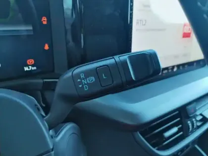 Photo 7 Ford Transit Courier Fourgonnette Electrique 100 kW 136ch batterie 46 kWh Trend