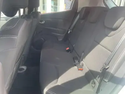 Photo 10 Renault Clio IV TCe 75 - Génération