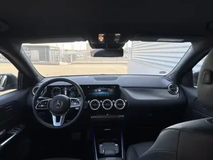 Photo 10 Mercedes GLA 200 Progressive Line