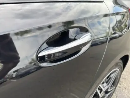 Photo 9 Mercedes Classe A 200 d AMG Line