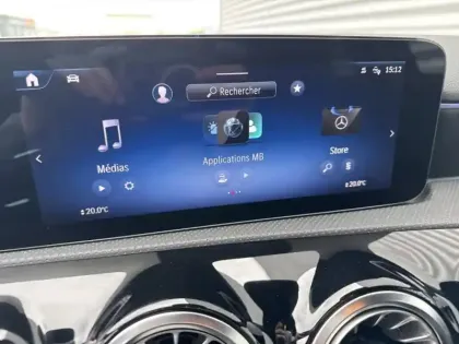 Photo 16 Mercedes Classe A 200 d AMG Line