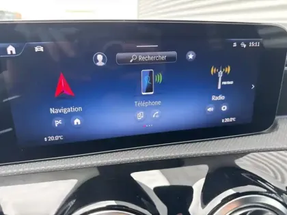 Photo 15 Mercedes Classe A 200 d AMG Line