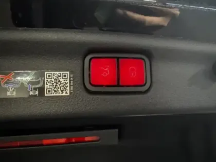 Photo 10 Mercedes Classe C  220 d Berline AMG Lin