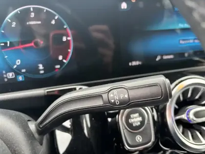 Photo 17 Mercedes Classe B 200 d Progressive Line Edition