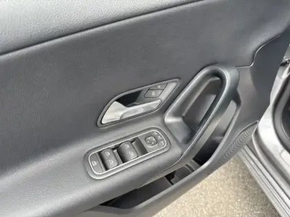 Photo 12 Mercedes Classe A 180 d Business Line