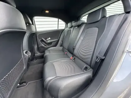 Photo 11 Mercedes Classe A 180 d Business Line