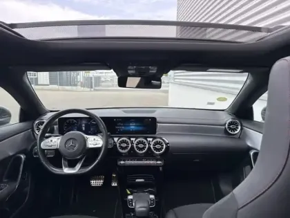 Photo 10 Mercedes CLA  180 d Shooting Brake AMG L