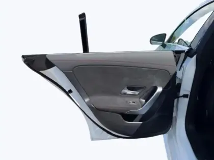 Photo 14 Mercedes CLA 200 d AMG Line