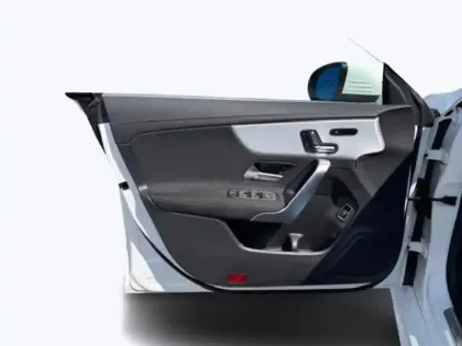 Photo 17 Mercedes CLA 200 d AMG Line