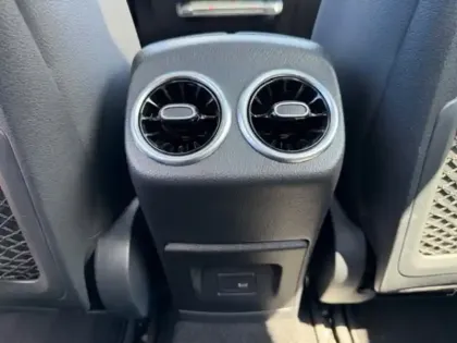 Photo 16 Mercedes CLA 200 d AMG Line