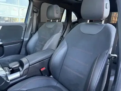 Photo 12 Mercedes GLA 250 e AMG Line