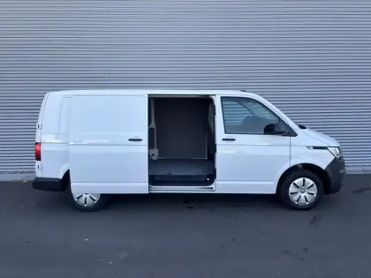 Photo 6 Volkswagen Transporter 2.0L 150ch DSG7 L2H1 Business 