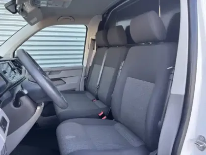 Photo 7 Volkswagen Transporter 2.0L 150ch DSG7 L2H1 Business 