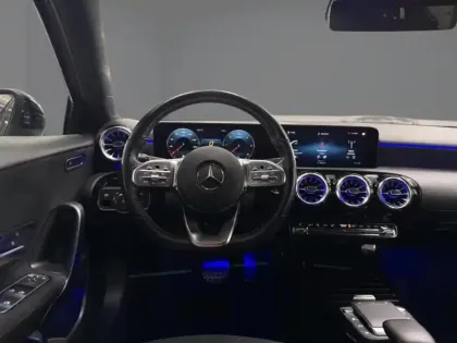 Photo 17 Mercedes Classe A 200 d AMG Line