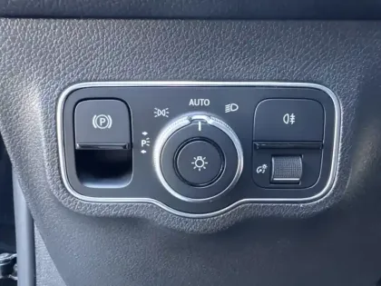 Photo 17 Mercedes GLB 200 d AMG Line