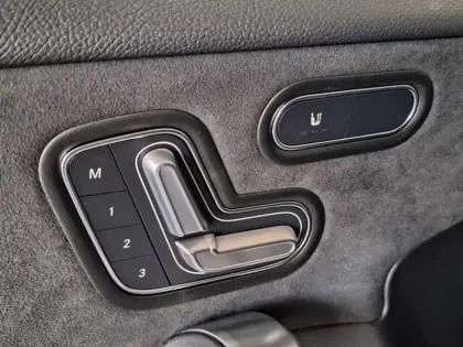 Photo 16 Mercedes Classe A 200 d Star Edition