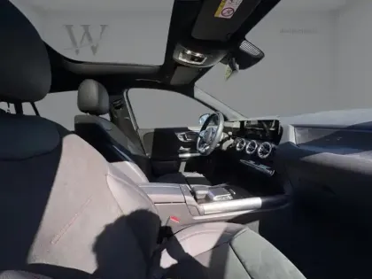 Photo 18 Mercedes GLA 250 e AMG Line