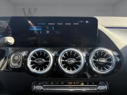 Photo 14 Mercedes GLA 250 e AMG Line