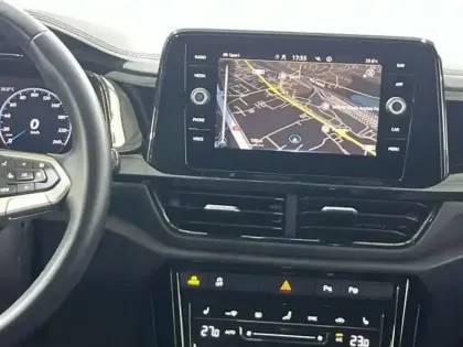 Photo 9 Volkswagen T-roc 1.5 TSI EVO2 150 Start/Stop DSG7 R-Line