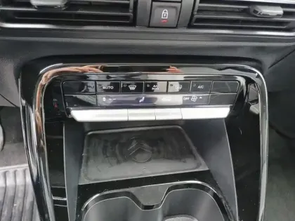 Photo 12 Citroën C3  Turbo 100 ch Manuelle Max