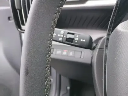 Photo 16 Citroën C3  Turbo 100 ch Manuelle Max