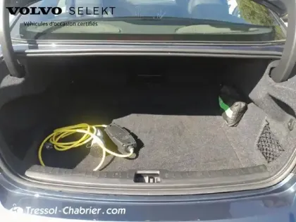 Photo 7 Volvo S60  T8 Twin Engine 303 + 87 ch Geartronic 8 R-Design First Edition