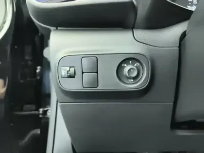 Photo 16 Citroën C3  BlueHDi 100 ch BVM6 Plus