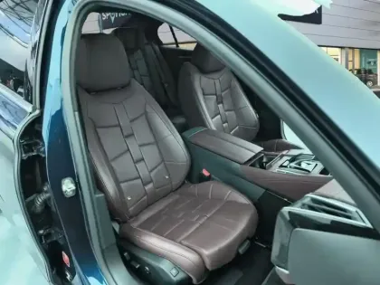 Photo 8 DS DS 9  Hybride E-Tense 250 Rivoli +