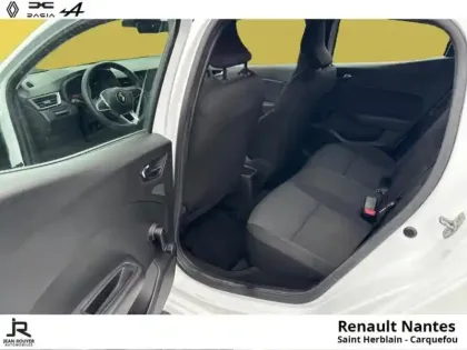 Photo 13 Renault Clio  1.6 E-Tech hybride 145ch Equilibre