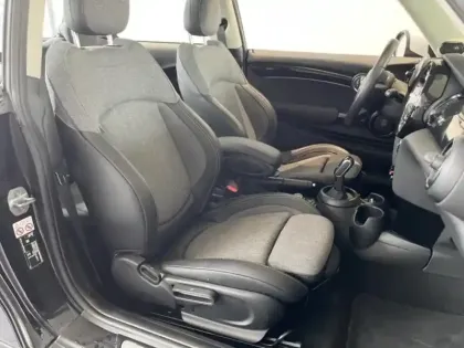 Photo 8 Mini Mini  Cooper 136ch Edition Premium Plus BVA7