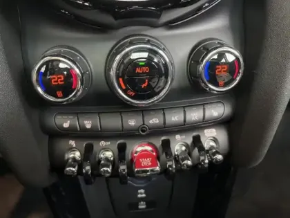 Photo 11 Mini Mini  Cooper 136ch Edition Premium Plus BVA7