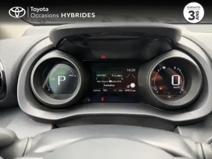 Photo 13 Toyota Yaris  116h Design 5p MY22