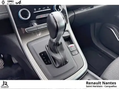 Photo 11 Renault Scenic Grand  TCe 140ch Techno EDC 7 places