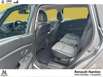 Photo 13 Renault Scenic Grand  TCe 140ch Techno EDC 7 places