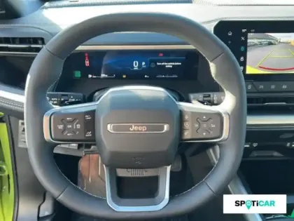 Photo 9 Jeep Compass  1.2 Turbo T3 145ch e-Hybrid First Edition BVR6