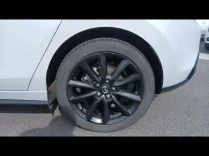 Photo 10 Mazda Mazda3 Mazda 3 2.5 e-SKYACTIV-G M-Hybrid 140ch Homura 2025