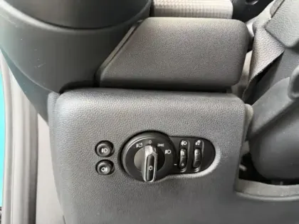 Photo 11 Mini Mini Cabrio Cooper 136ch Chili