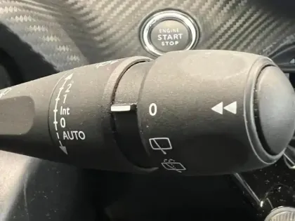 Photo 13 Peugeot 208  e- 136ch Active