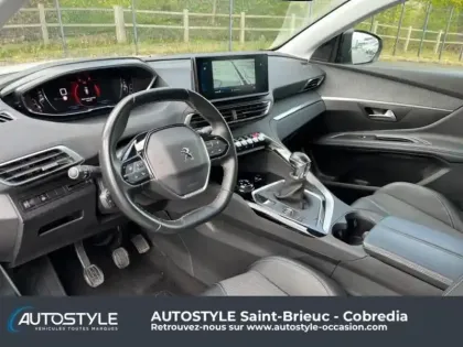 Photo 13 Peugeot 3008  1.5 BlueHDi 130ch S&S Allure Pack