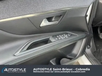 Photo 8 Peugeot 3008  1.5 BlueHDi 130ch S&S Allure Pack