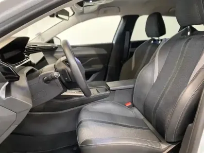 Photo 7 Peugeot 308  SW 1.2 PureTech 130ch S&S Allure EAT8