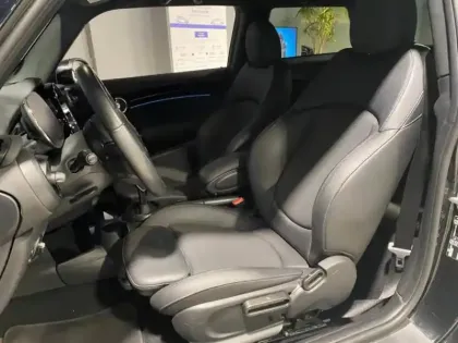 Photo 11 Mini Mini  Cooper 136ch  Edition Camden BVA7