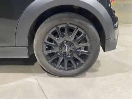 Photo 8 Mini Mini  Cooper 136ch  Edition Camden BVA7