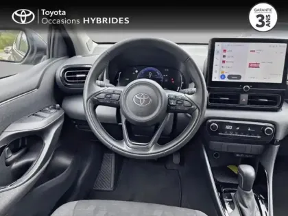 Photo 8 Toyota Yaris  116h Design 5p MC24