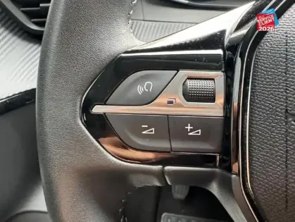 Photo 11 Peugeot 208  1.2 100ch S/S Allure Camera GPS