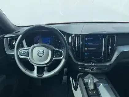 Photo 5 Volvo Xc60  B4 AdBlue 197ch R-Design Geartronic